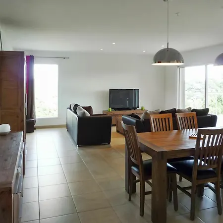 Stunning Porto-vecchio House With 3 Bedrooms, Pool, Garden And Sea Vie